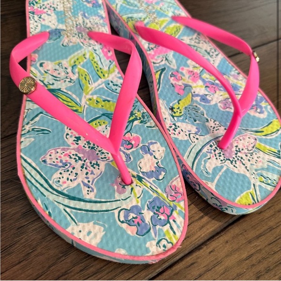 Lilly Pulitzer Bali Blue Sway This Way Pool Flip Flop - Picture 3 of 5